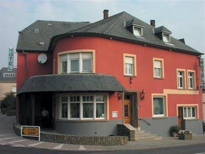 Hotel Restaurant Braas Esch-sur-Sûre Bekvämligheter bild
